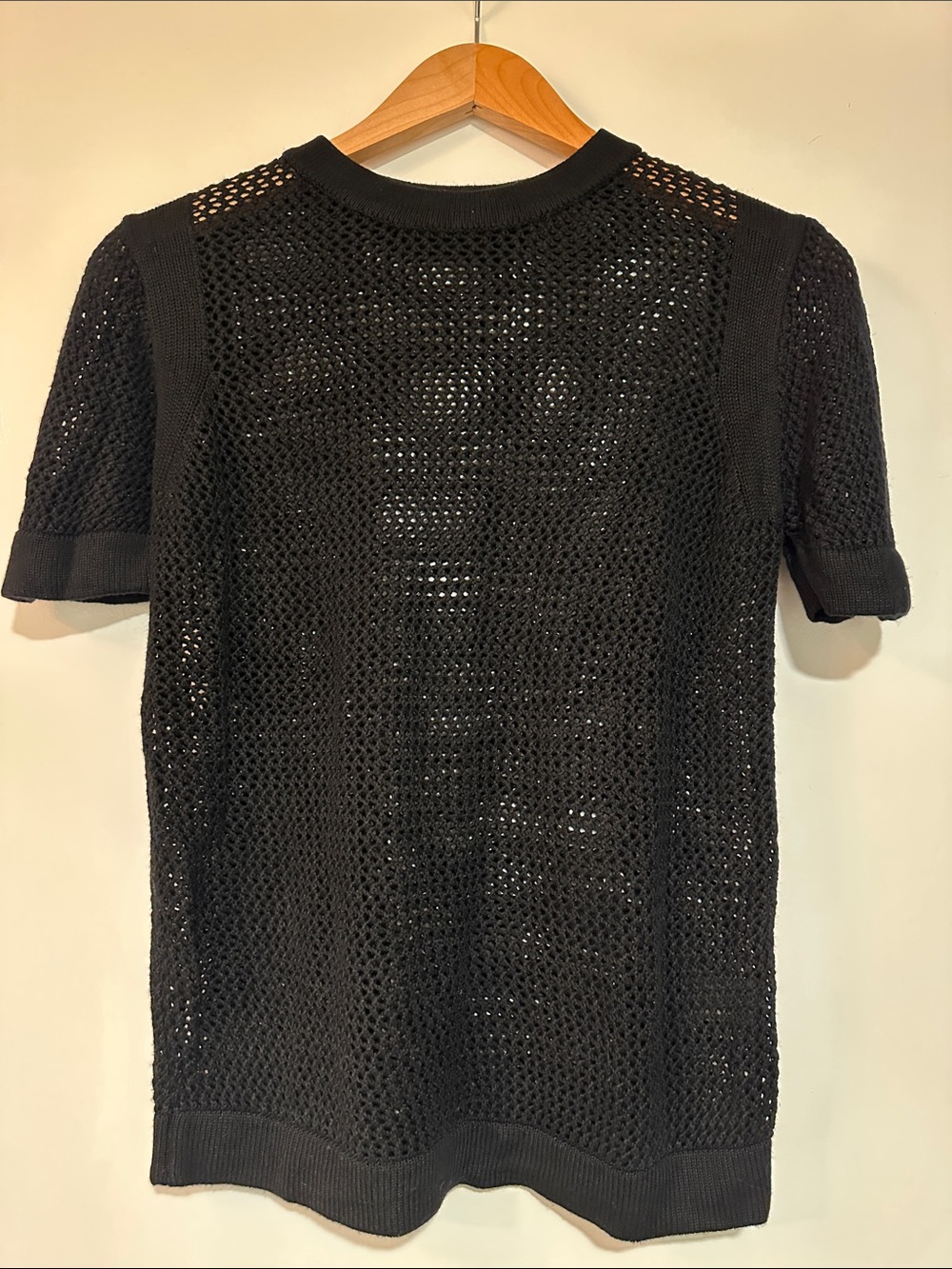 Men's Black Open-Knit Short Sleeve Shirt